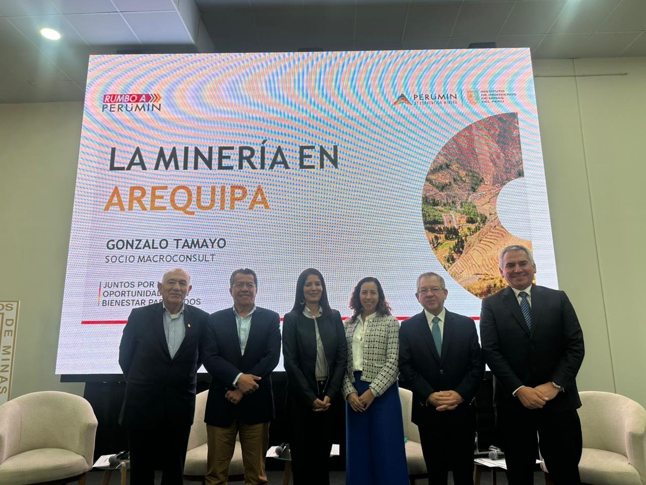 La inversión es el único camino para sacar al país adelante.