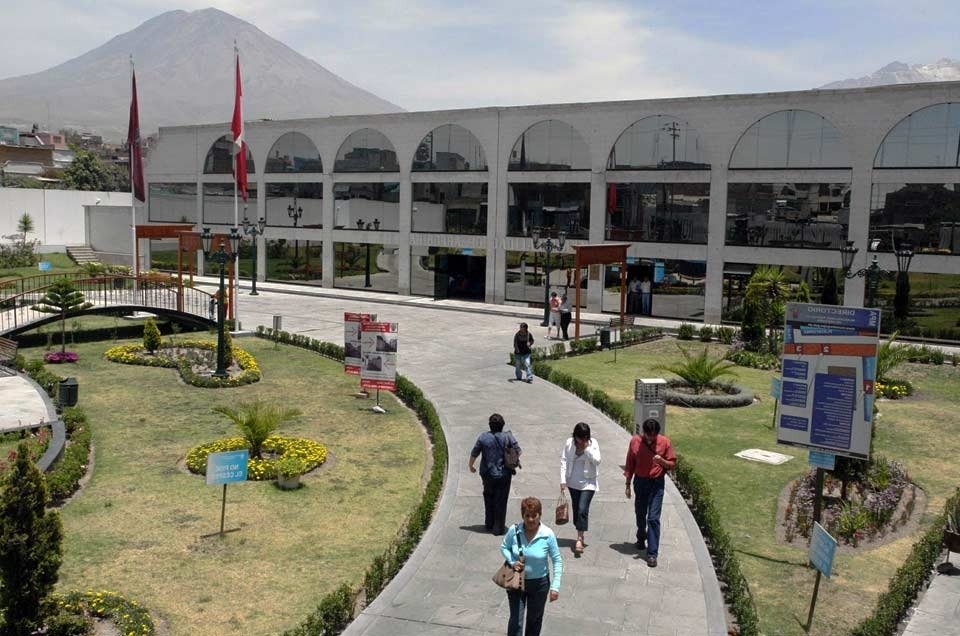 Contraloría detecta que cinco municipalidades de Arequipa no registraron órdenes de compra por más de S/80 mil
