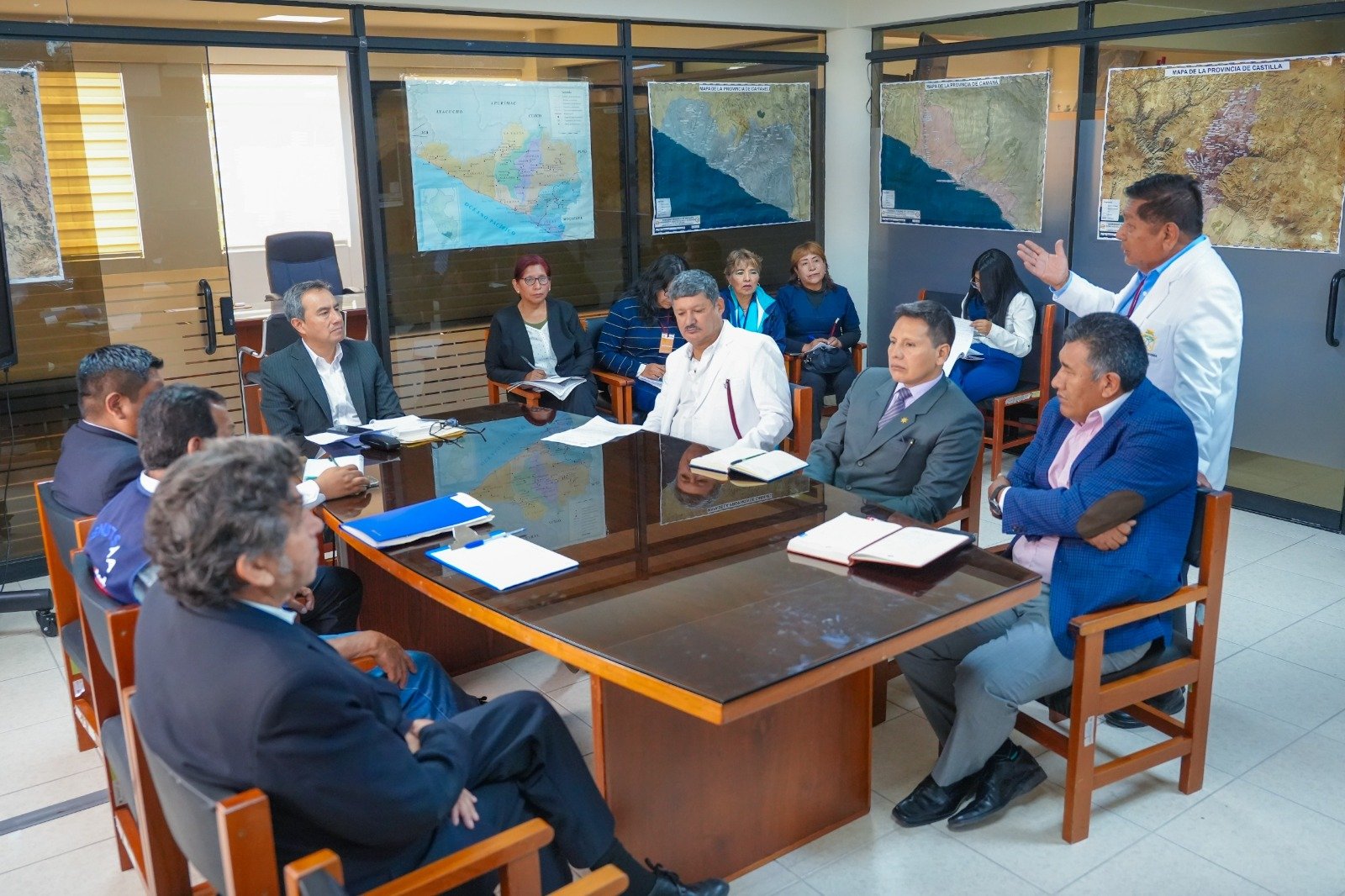 Federación Médica y GRA instalan mesa técnica para evaluar crisis en hospitales de Arequipa