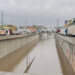 Variante de Uchumayo se inunda por tercera vez y supera el metro ochenta de altura