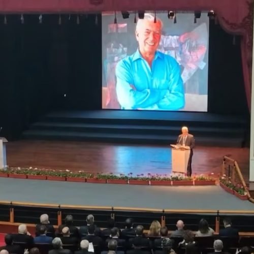 Realizan homenaje a Premio Nobel Mario Vargas Llosa en el X CILE