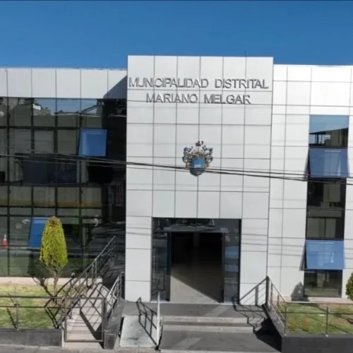 Denuncian a funcionaria de la Municipalidad de Mariano Melgar por presunta extorsión