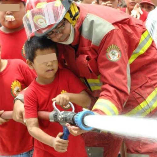 Niños vivirán la experiencia “Bombero por un día” en Arequipa