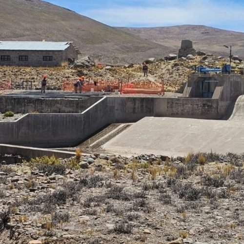 Contraloría advierte retrasos en mantenimiento de la bocatoma de Antasalla en Caylloma