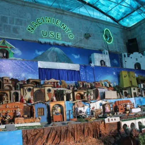 Policía Nacional inaugura nacimiento mecatrónico en la USE y fortalece acercamiento con la ciudadanía