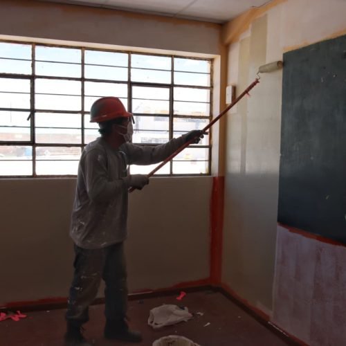 Ejecutan mantenimiento integral en institución educativa de San Juan de Tarucani