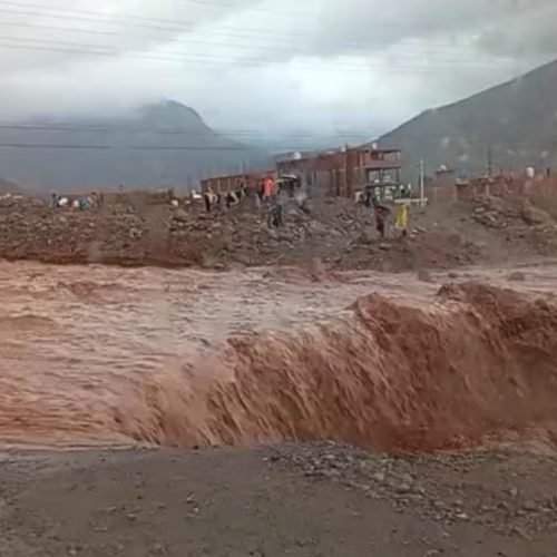 Huaico en Caravelí deja vías interrumpidas y pobladores incomunicados por intensas lluvias