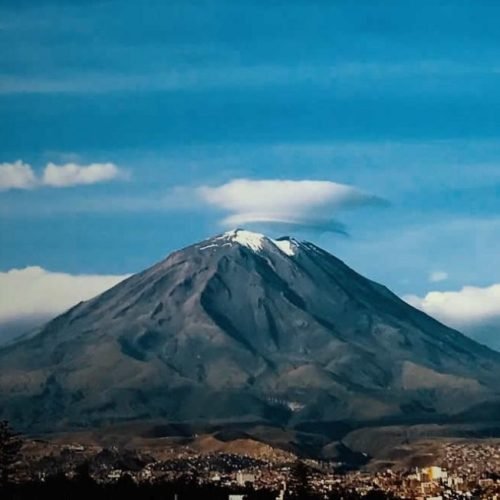 Suspenden ascensos a volcanes de Arequipa por riesgo ante intensas lluvias