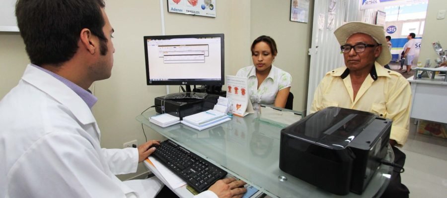 Honorio Delgado iniciará digitalización de historias clínicas con apoyo tecnológico