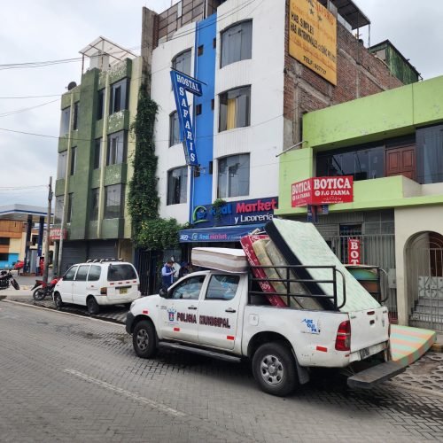 Municipio de Arequipa incauta colchones insalubres en hostales antes de San Valentín