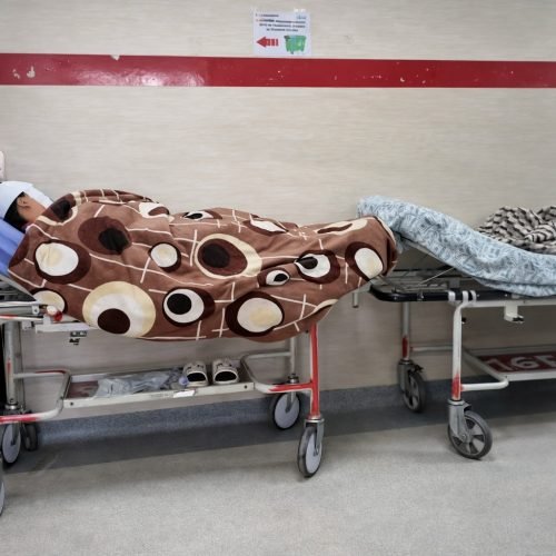 Dos heridos por explosión de balón de gas y gasolina en Secocha son trasladados a Arequipa